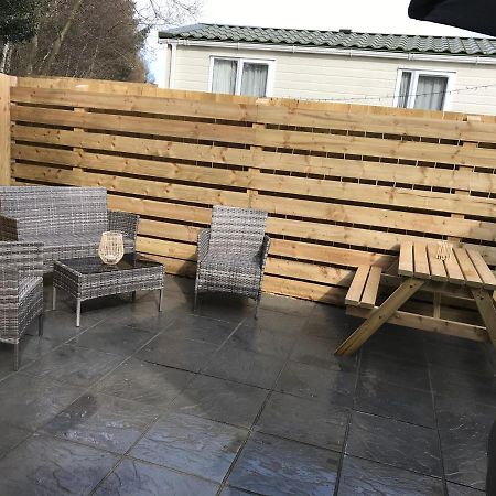 Lola Lodge - Luxury Hot Tub Retreat Newton on the Moor المظهر الخارجي الصورة